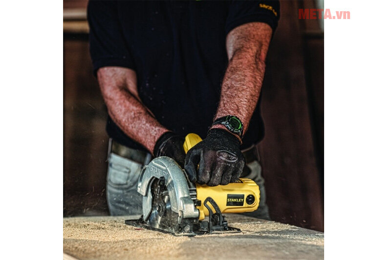 Máy cưa đĩa Stanley SC16