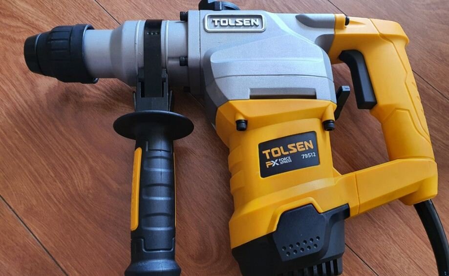 Máy khoan bê tông Tolsen 79512  có khả năng hoạt động mạnh mẽ