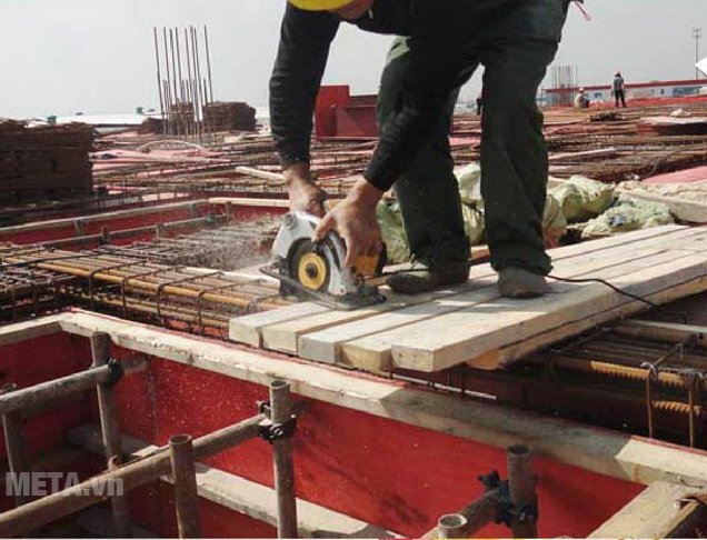 Máy cưa đĩa INGCO CS18528