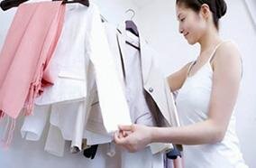 Bàn là hơi nước Bluestone SIB-3809 Bàn là hơi nước Bluestone SIB-3809