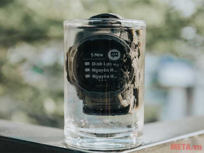 Đồng hồ thông minh theo dõi hoạt động Garmin Instinct