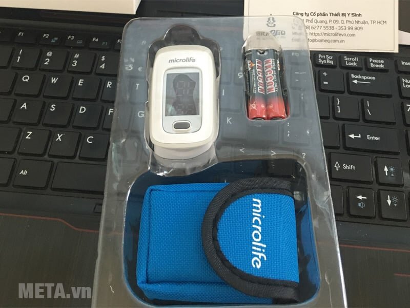 Máy kèm 2 pin Máy đo nồng độ SpO2