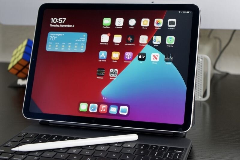 Chip M2 mạnh mẽ.