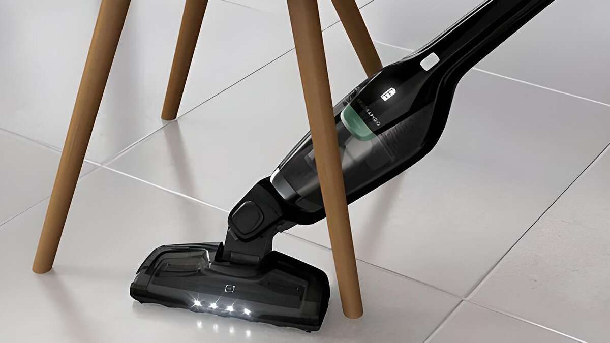 Electrolux ZB3513DB sử dụng đầu hút Easy Steer