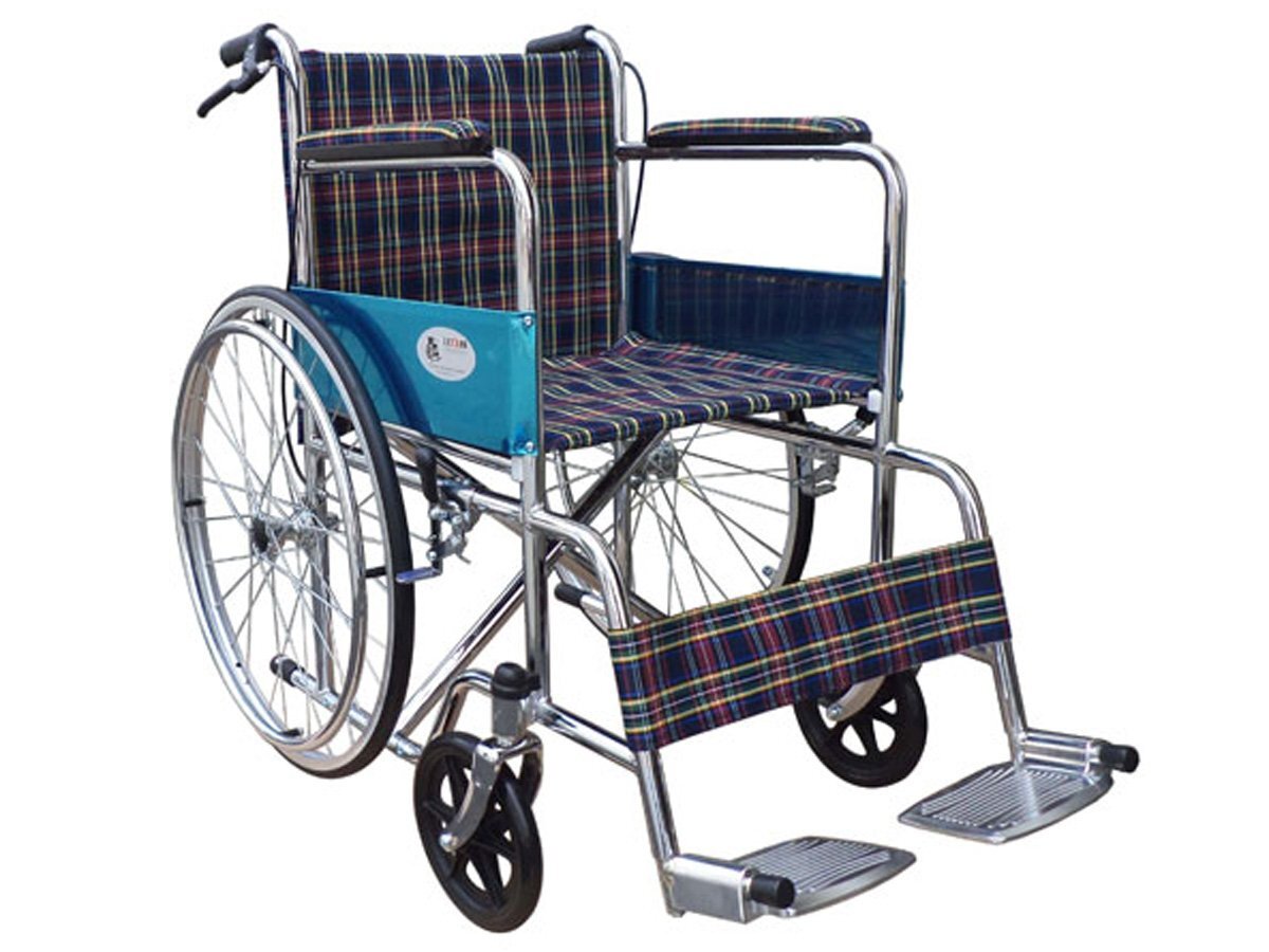 Xe lăn Lucass X79J (có phanh tay, rộng ngang, đệm da Simili)