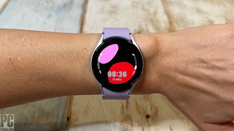 Đồng hồ thông minh Samsung Galaxy Watch5 44mm theo dõi sức khỏe