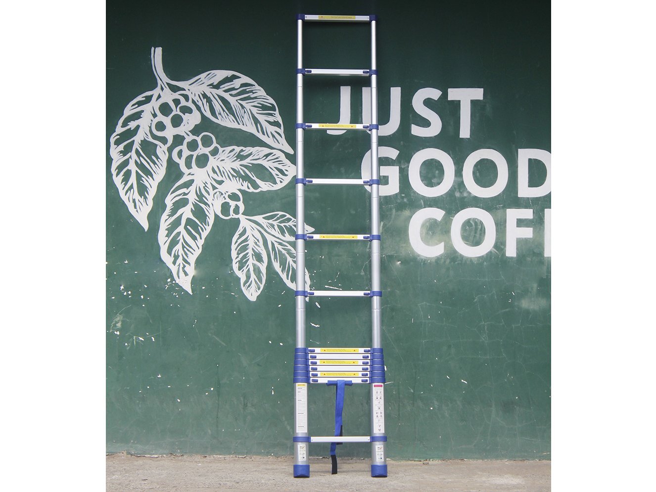 Thang nhôm rút gọn