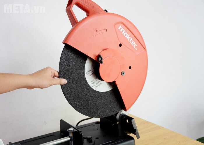 Máy cắt sắt Maktec MT241