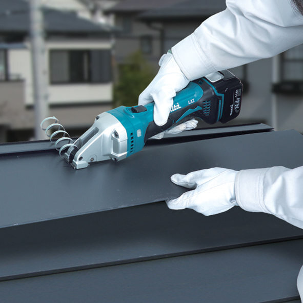 MÁY CẮT TÔN DÙNG PIN MAKITA