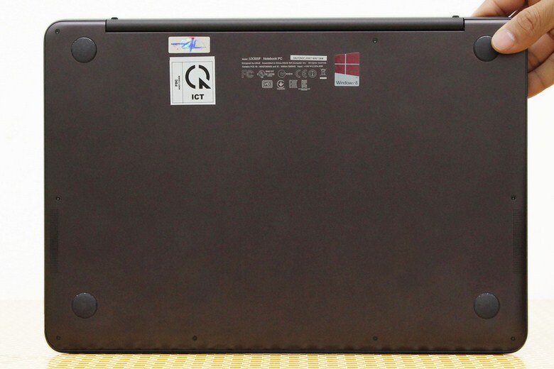 Asus Zenbook UX305FA M 5Y10/8GB/128GB/Win10 Asus Zenbook UX305FA M 5Y10/8GB/128GB/Win10