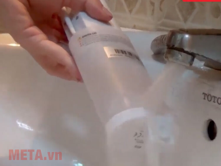 Máy tăm nước cầm tay mini Rio DCTF