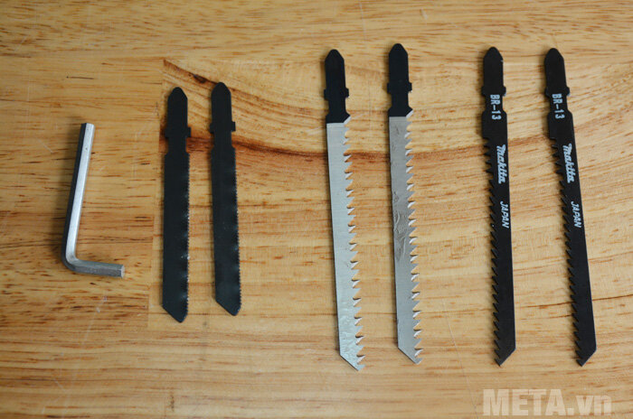 Máy cưa lọng Makita 4350CT