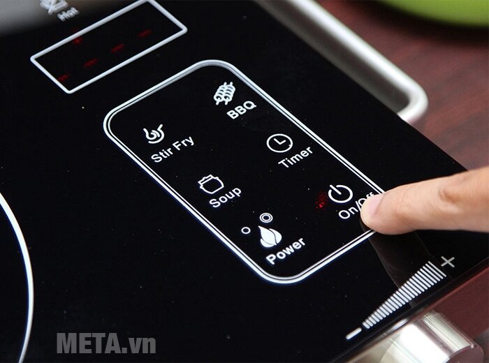 Bếp hồng ngoại Whirlpool ACT312S/BLV