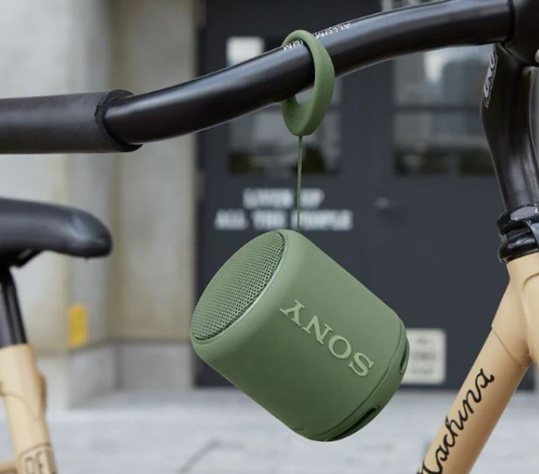 Nên chọn mua loa nghe nhạc mini Sony hay JBL ?