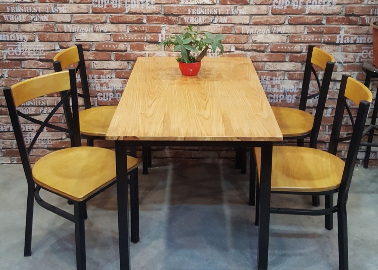 bàn ghế quán ăn