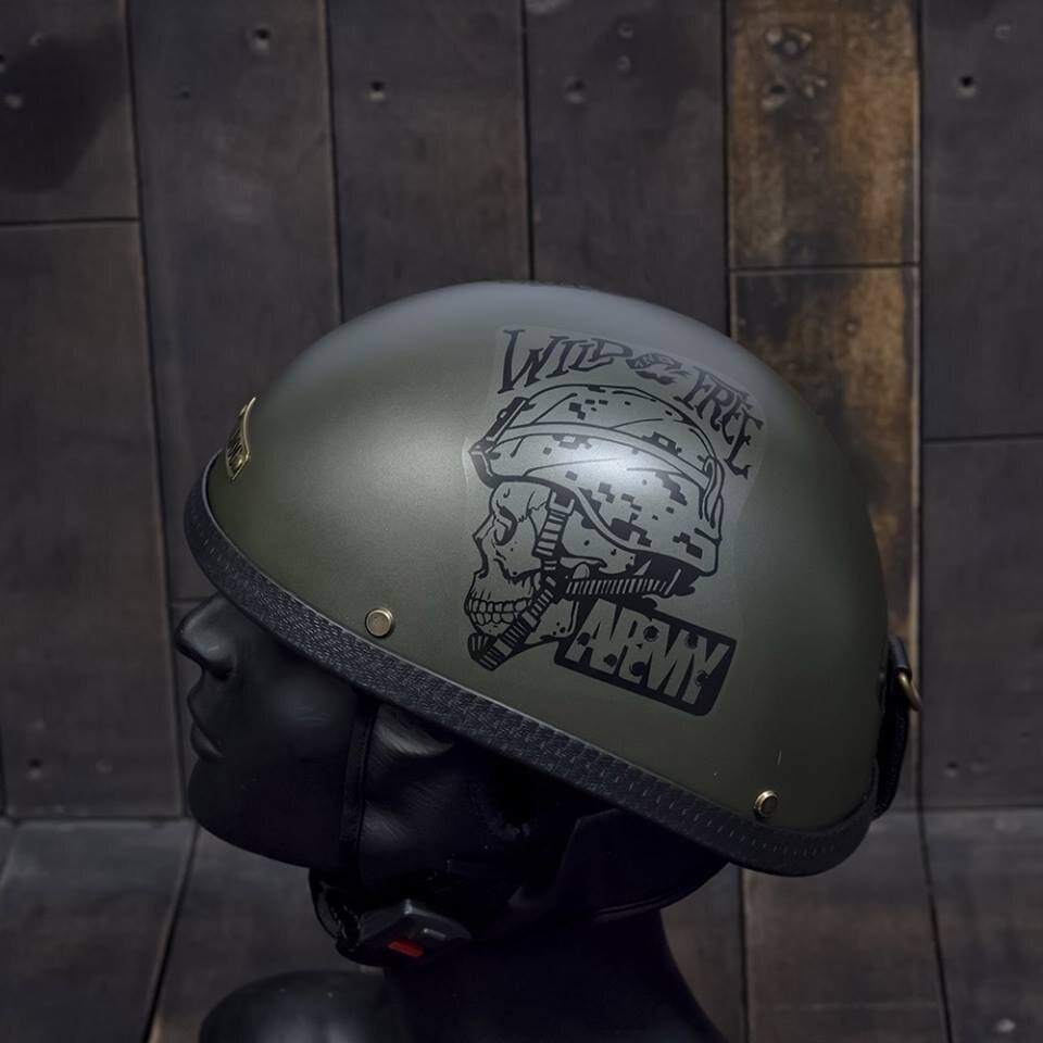 Bulldog helmet 