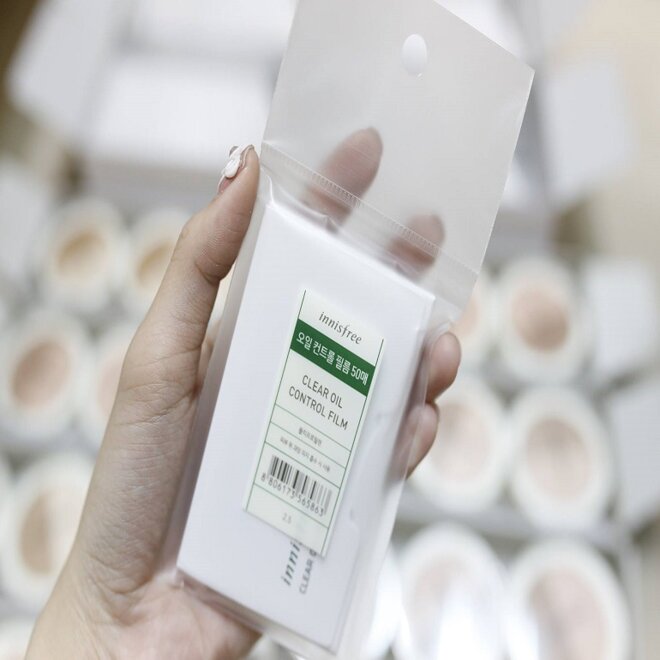 giấy thấm dầu innisfree clear oil control film