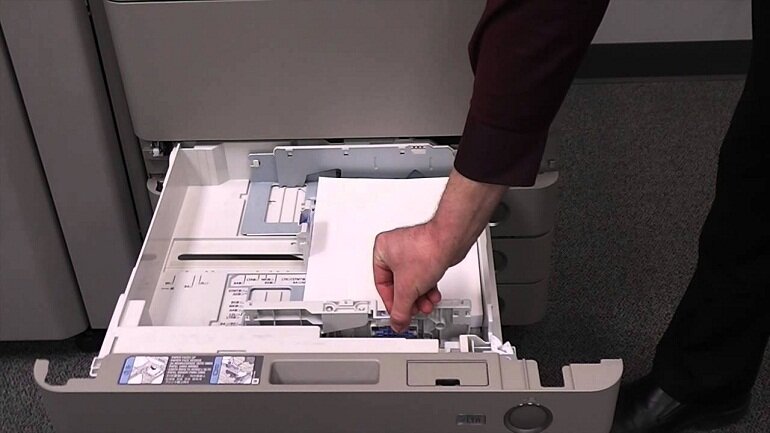 Dung lượng khay giấy của máy photocopy văn phòng.