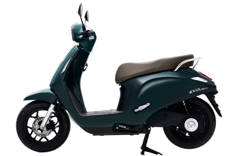 Loạt xe máy điện VinFast Evo200, Evo Grand đang giảm giá chỉ còn từ 12 triệu đồng (đã gồm pin)