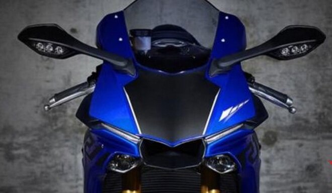 Yamaha R1 2021