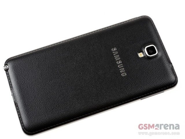 Đánh giá Samsung Galaxy Note 3 Neo: Kẻ ăn theo giá cao?