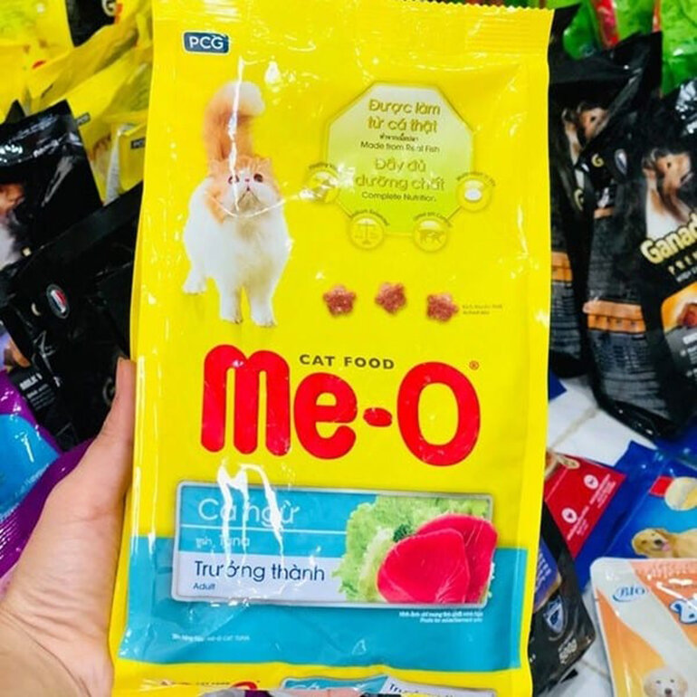 Me-o cat food