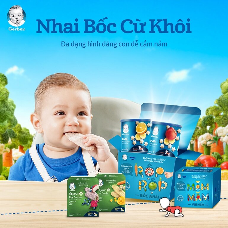 Trẻ có thể cầm nắm bánh ăn dặm Gerber Organic dễ dàng