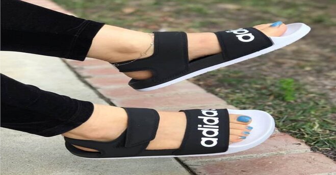 Giày sandal Adidas cho nữ