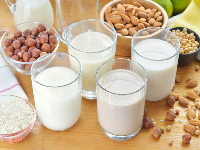 Giờ bạn có thể làm sữa hạt thơm ngon dinh dưỡng cho cả nhà thật dễ dàng! 