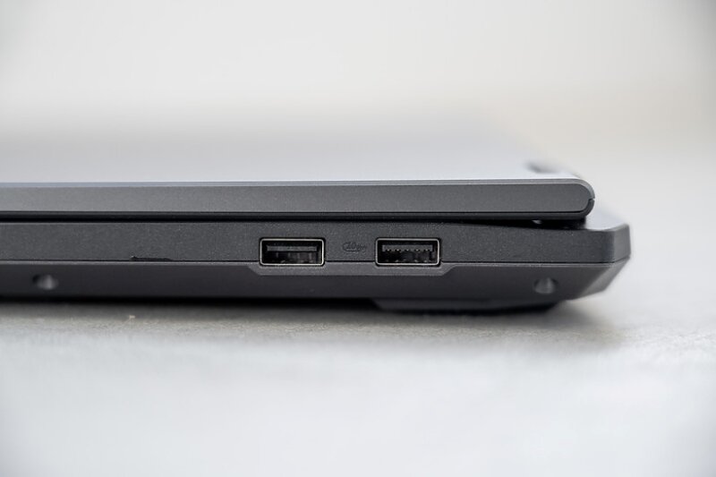 ASUS TUF Gaming A18 (2025): Quái vật 18 inch nhẹ nhất, giá tốt ngỡ ngàng