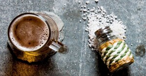 10 lý do nên cho muối vào bia khi uống và cảnh báo cho việc làm này