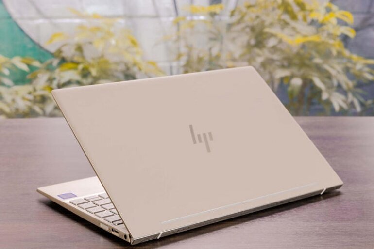 Thiết kế gọn nhẹ của laptop HP Probook