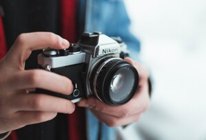 12 máy ảnh mirrorless dưới 15 triệu đáng mua trong năm 2020
