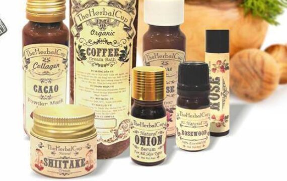 14 bộ sản phẩm trị mụn cho da dầu tốt nhất không kích ứng giá từ 300k