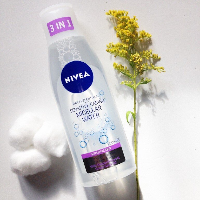 Nước tẩy trang Nivea Sensitive Caring Micellar Water