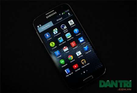 Galaxy S4 phiên bản Black Edition đang sử dụng Android phiên bản 4.3.