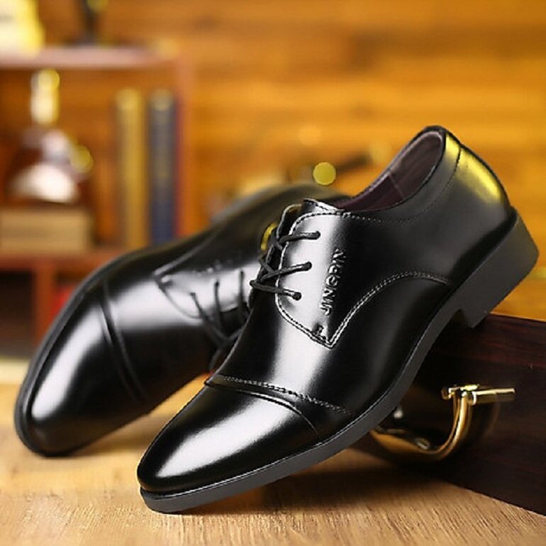 imported men's lace-up leather shoes