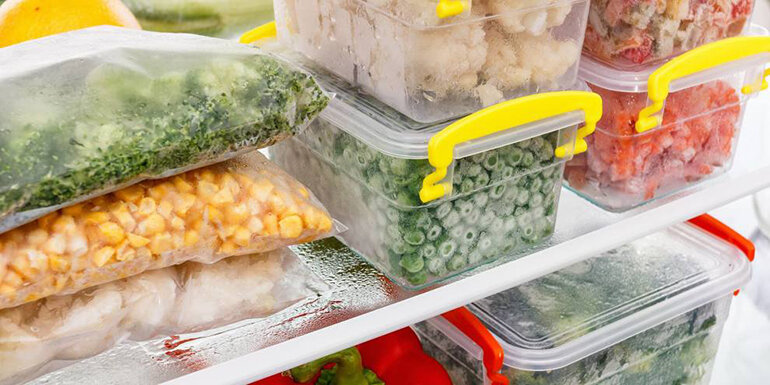 Tủ lạnh Samsung không làm đá do chứa quá nhiều thực phẩm khiến khí lạnh không thể lưu thông