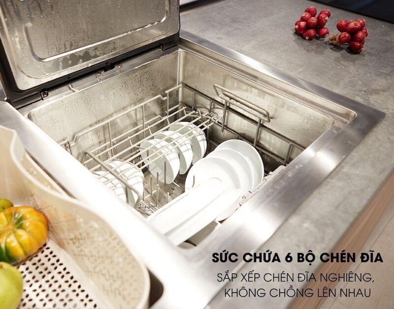 Máy rửa bát kết hợp bồn rửa Malloca WQP6-890F4 có thể rửa đến 6 bộ bát đĩa