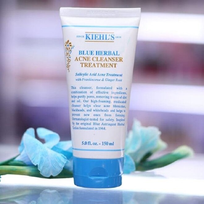 Thương hiệu sữa rửa mặt Kiehl's hoa cúc