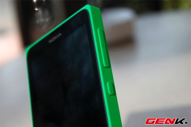 Mở hộp Nokia X Dual Sim tại Việt Nam