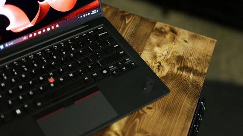 Lenovo ThinkPad X1 Carbon Gen 12: Khi tác phẩm kinh điển đạt đến tầm cao mới!