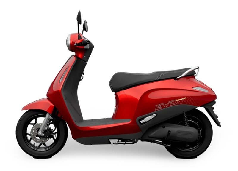 Loạt xe máy điện VinFast Evo200, Evo Grand đang giảm giá chỉ còn từ 12 triệu đồng (đã gồm pin)