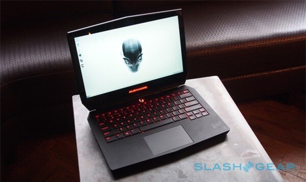 alienware laptop chơi game 13 inch