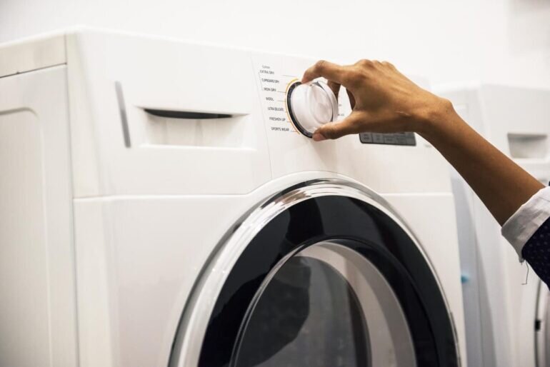 Cách khắc phục lỗi E2 máy giặt Sharp