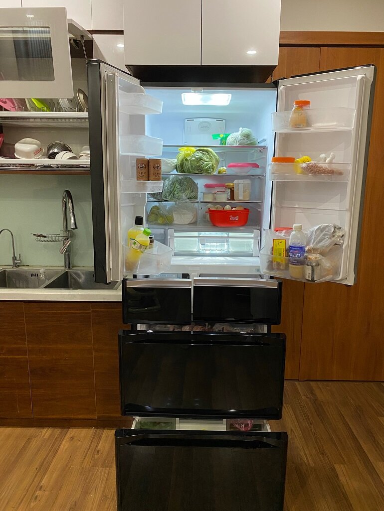 Hình ảnh thực tế của tủ lạnh 6 cửa 536L Hitachi G520GV(XK)