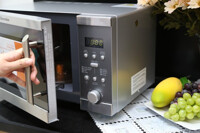 3 cách phân biệt các loại lò vi sóng cơ, điện tử, có nướng, âm tường