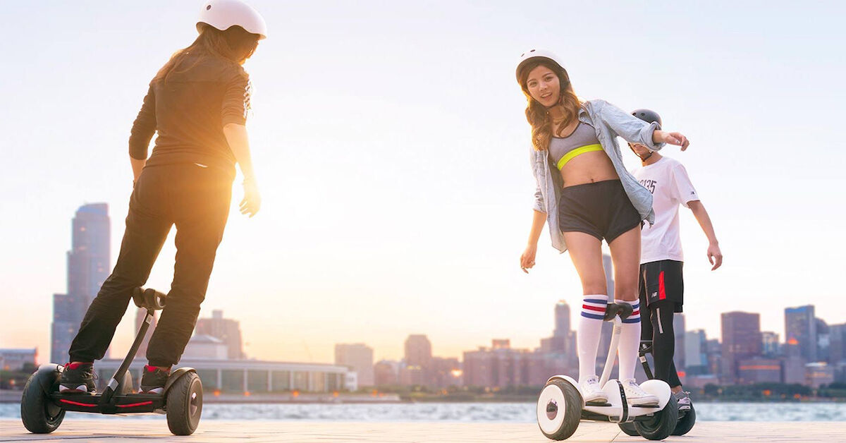 3 thiết bị chơi game và xe điện tự cân bằng cho ngày thư giãn