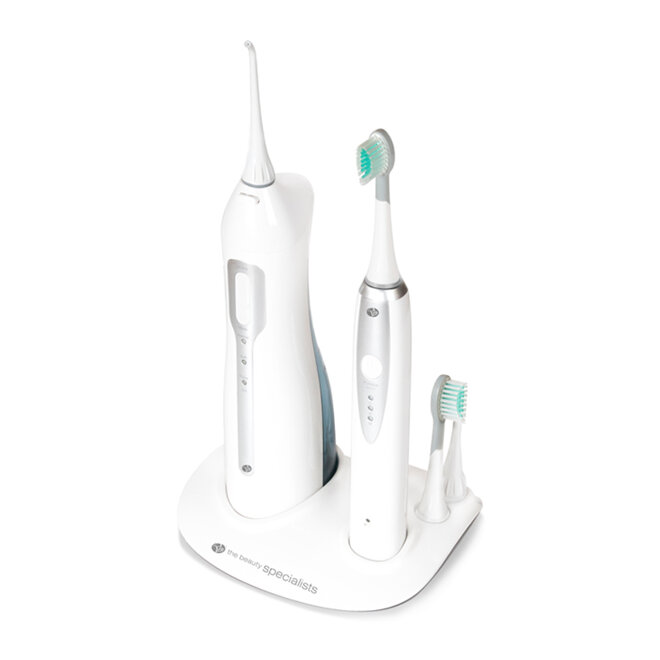 Máy tăm nước kèm bàn chải điện Rio Aquasonic Water Flosser & Sonic S31 Toothbrush là bộ sản phẩm vô cùng lý tưởng giúp làm sạch răng lợi hiệu quả 