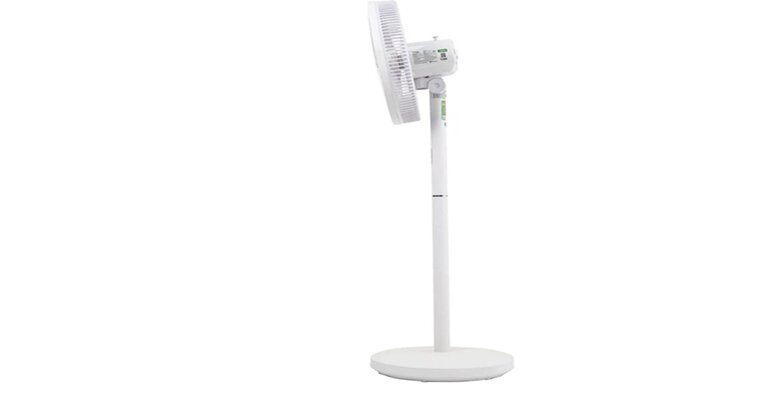 Quạt tích điện Kangaroo KG739 được trang bị điều khiển từ xa quạt tích điện Kangaroo KG739